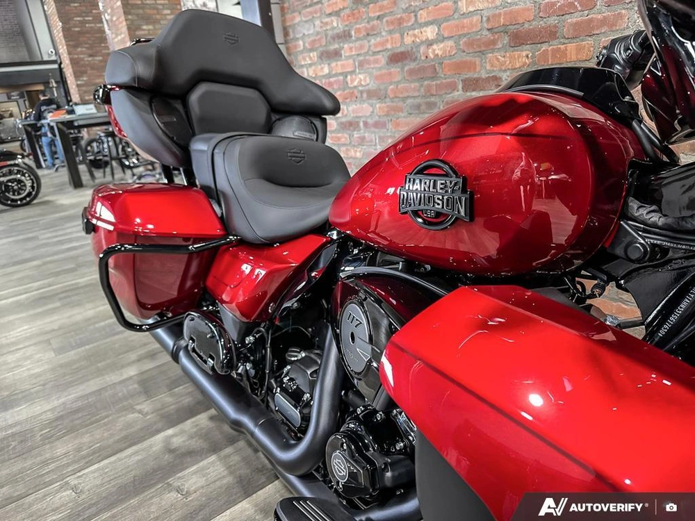 2026 Harley-davidson Street Glide Limited alt