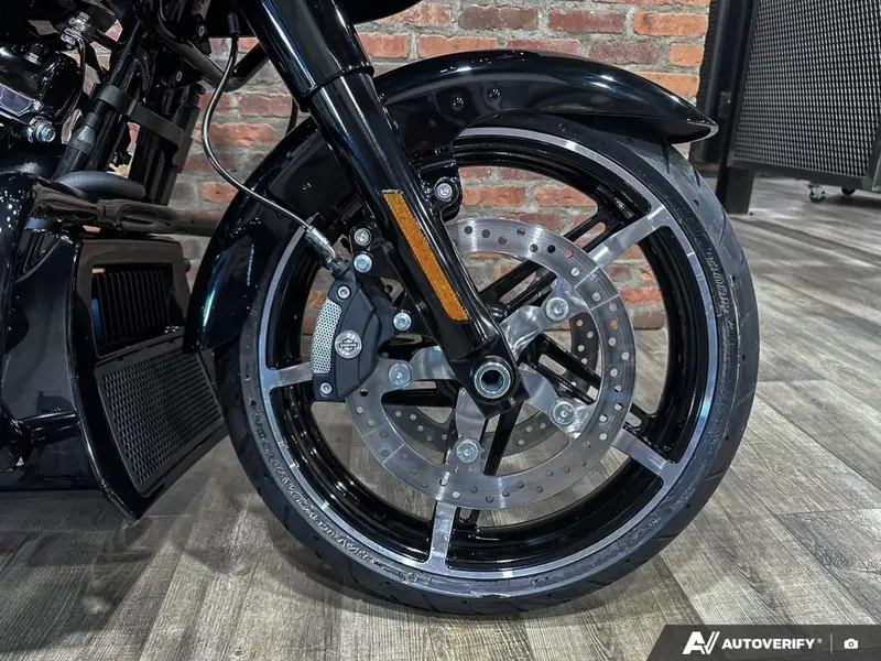 2026 Harley-Davidson ROAD GLIDE thumbnail 6