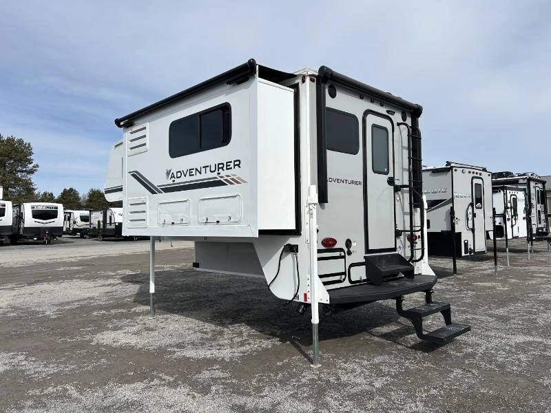 2024 Adventurer Adventurer 910db alt