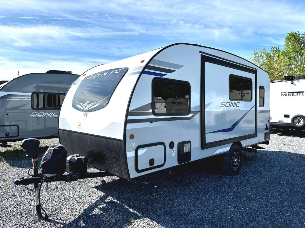 2022 Venture Rv Sonic Lite 169vmk alt