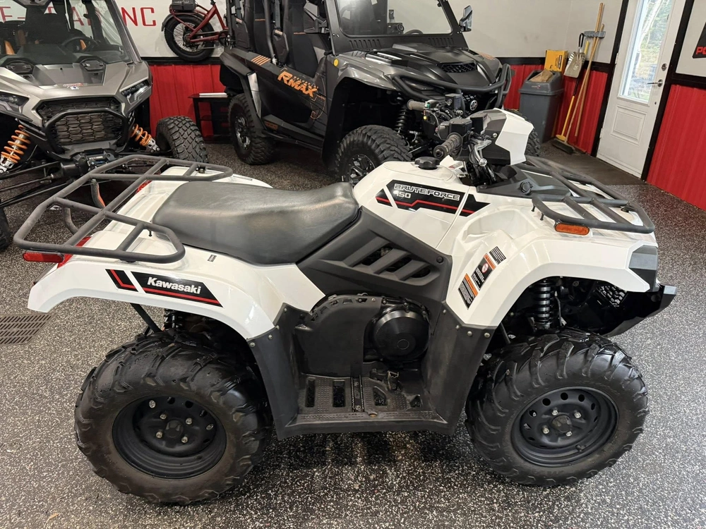 Kawasaki Brute Force 450 2025 alt