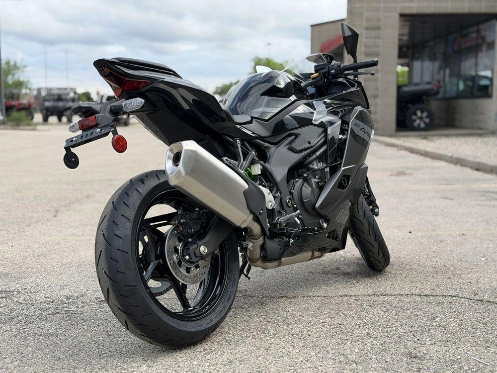 2026 Kawasaki Ninja® Zx™-4rr Abs alt