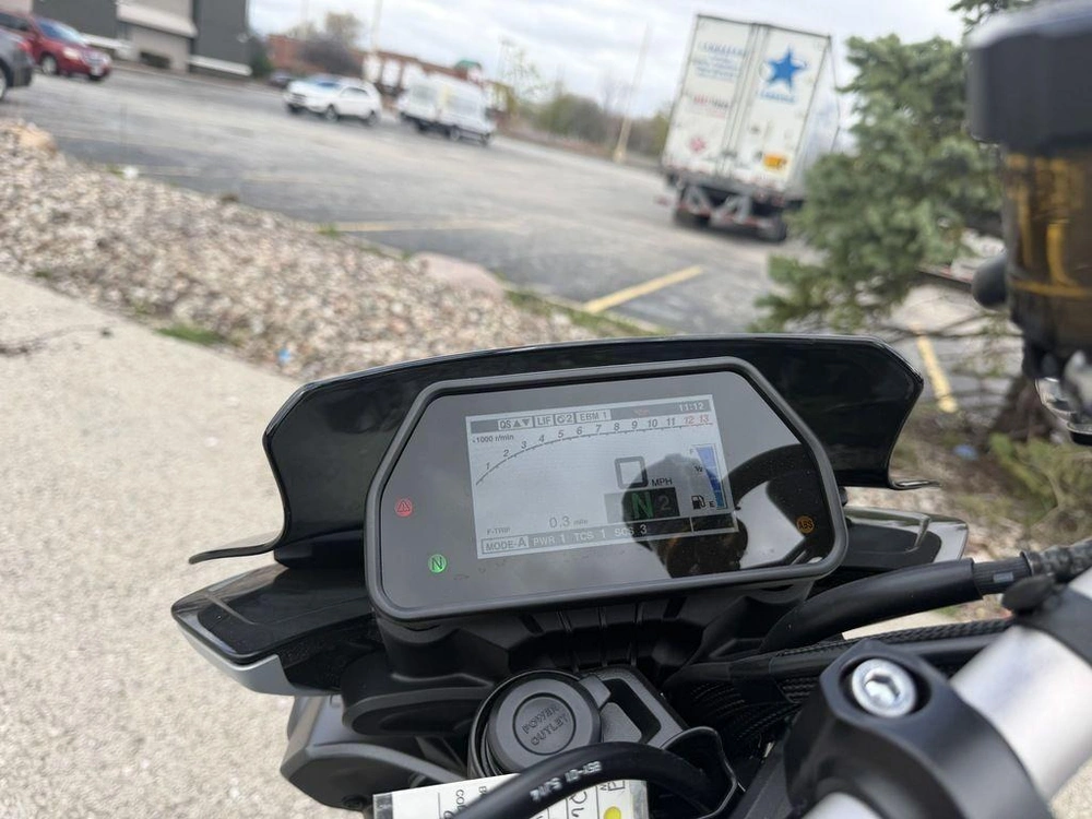 2026 Yamaha Mt-10 alt