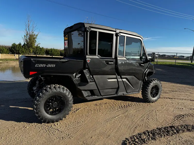 2026 Can-Am DEFENDER MAX TEX CAB HD11 thumbnail 3