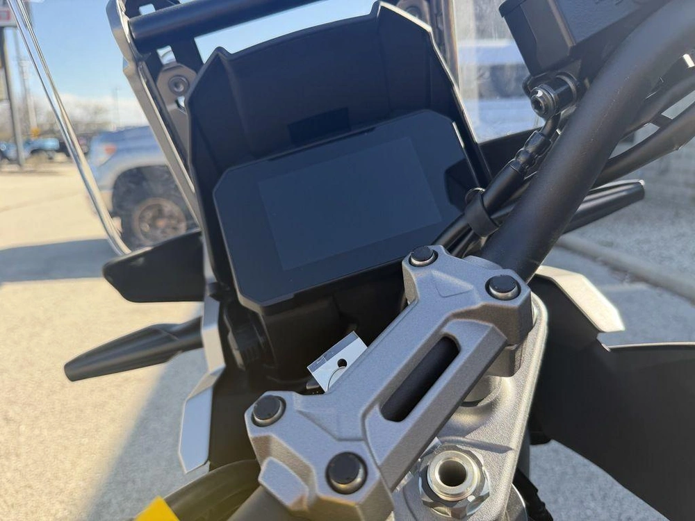 2026 Suzuki V-strom 1050 alt