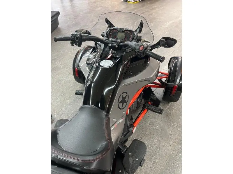 2015 Can-Am SPYDER F3-S 1330 SE6 thumbnail 8