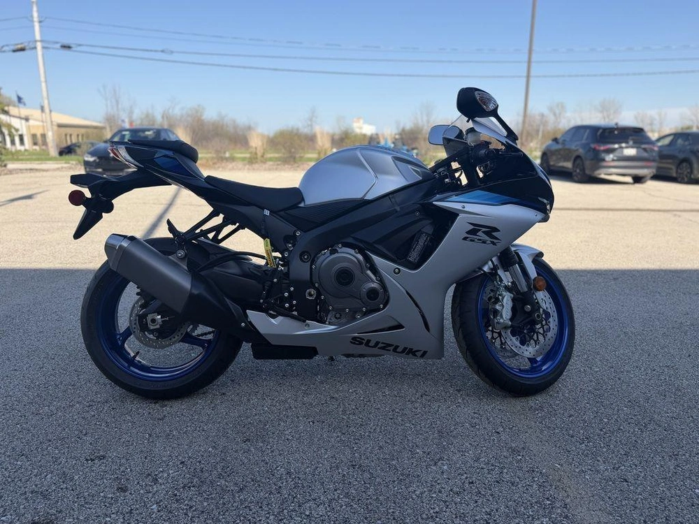2026 Suzuki Gsx-r600 alt