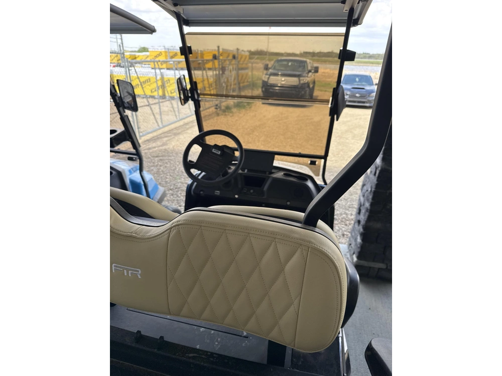 2026 Ftr Model 2+2 Lithium W/chrome Package Solar alt