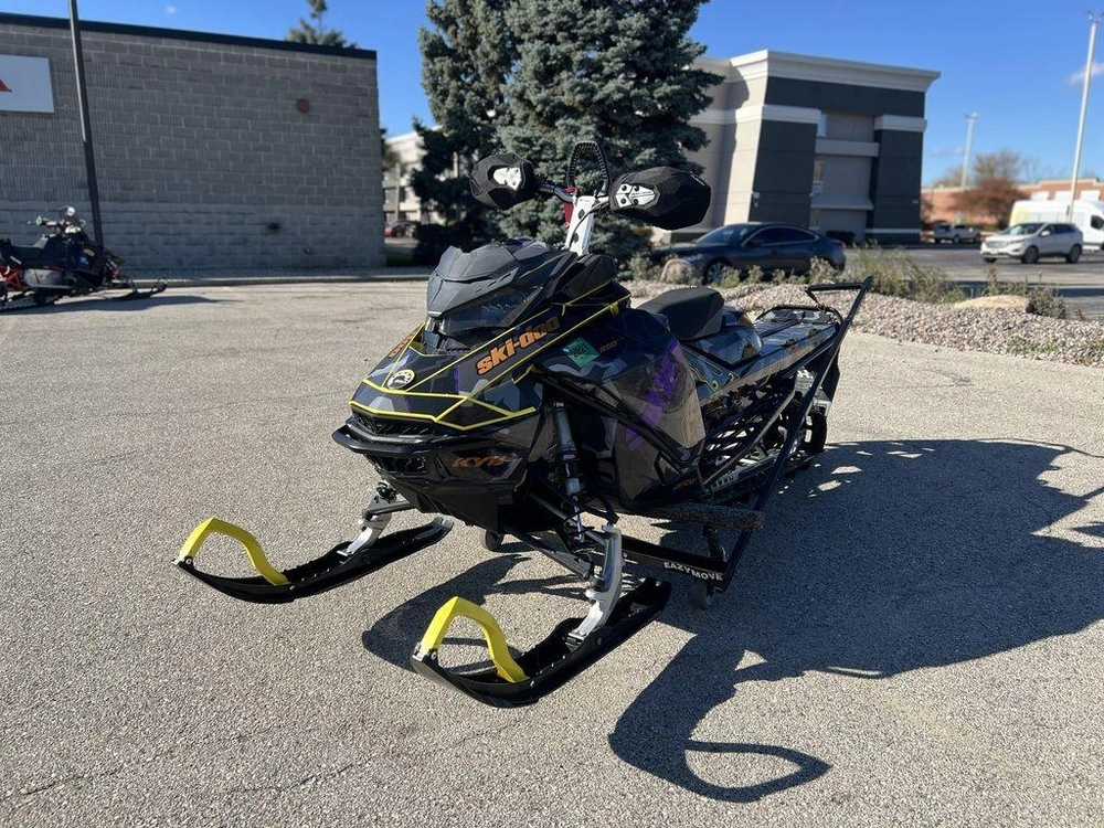 2017 Ski-doo Summit® Sp Electric Starter Rotax® 850 E-tec® 154 Powdermax 2.5 Rev (g4) alt