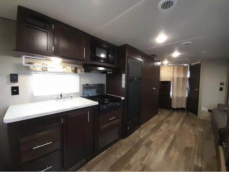 Forest River Cherokee Grey Wolf 26cks 2017 alt
