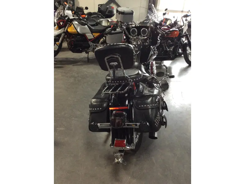 2011 Harley-Davidson Softail Heritage FLSTC Abs thumbnail 5
