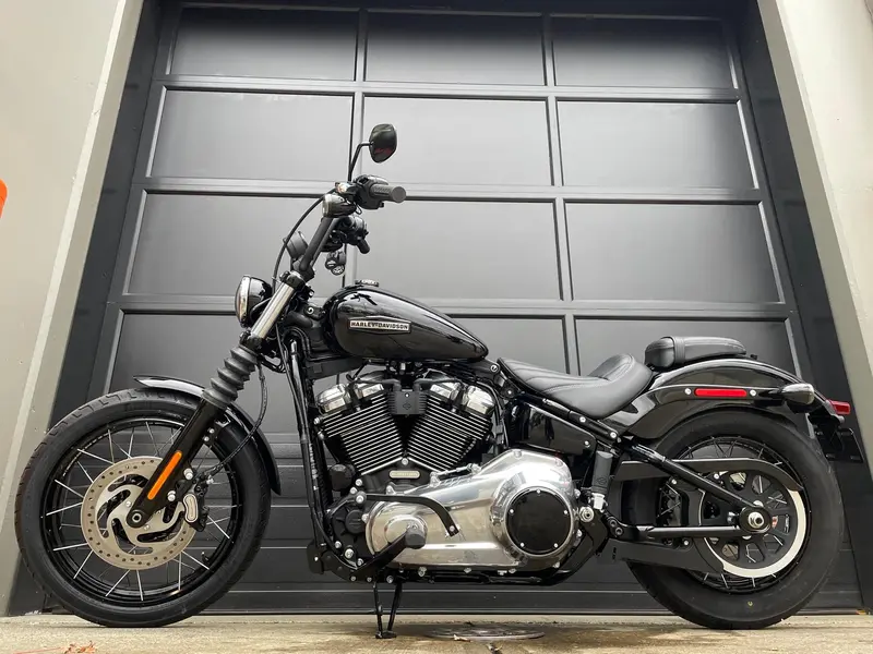 2026 Harley-Davidson FXBB - Street Bob® thumbnail 9