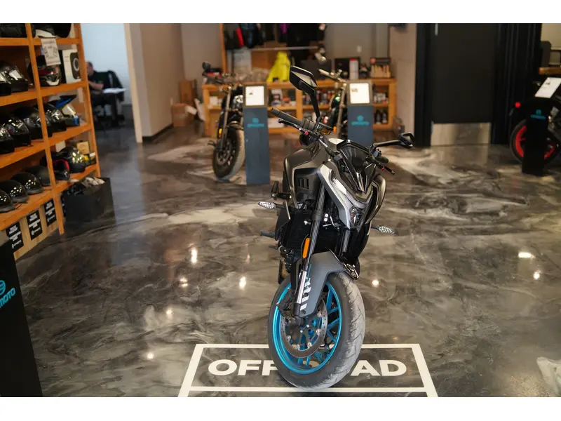 2024 CFMOTO 800NK thumbnail 5