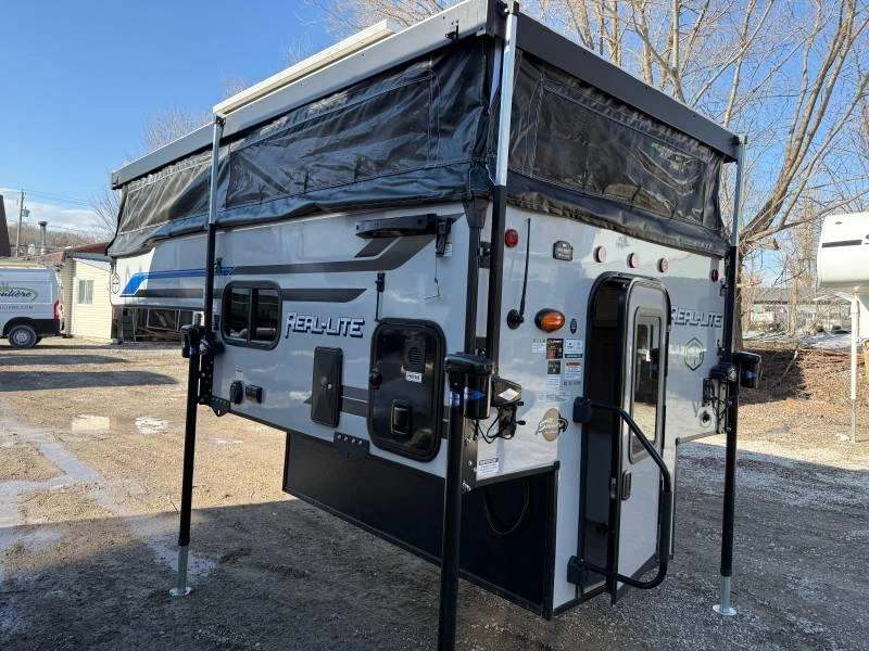 Palomino Real Lite 1600 2025 alt