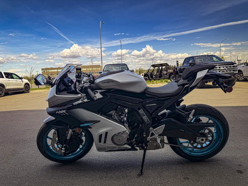 2026 Cfmoto 675ss alt