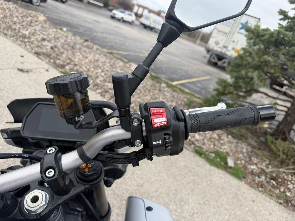2026 Yamaha Mt-10 alt