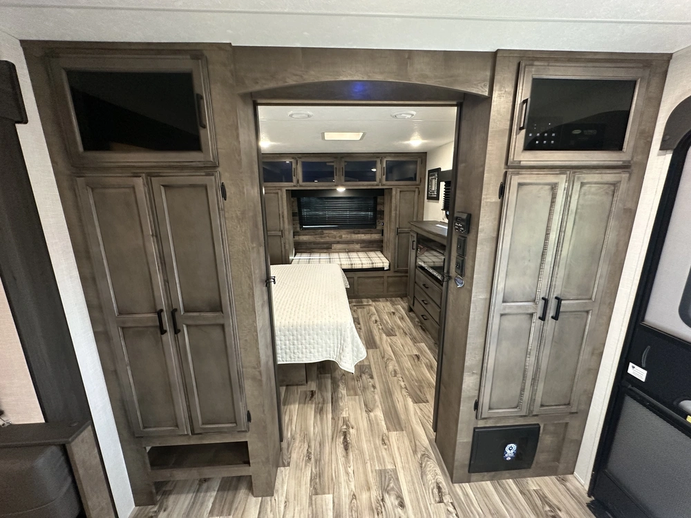 2023 Venture Rv Sporttrek 312vbh alt
