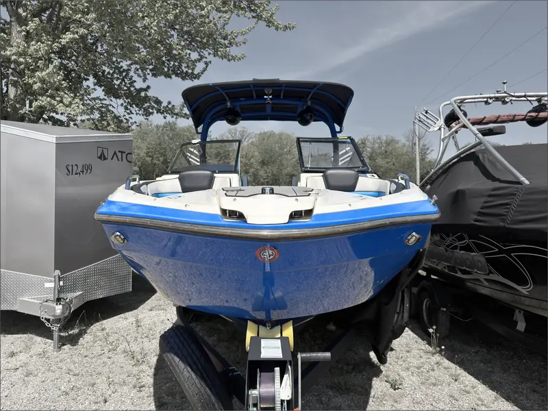 2019 Yamaha 242X thumbnail 2