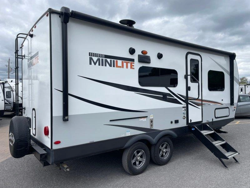 Forest River Rockwood Mini Lite 2204s 2022 alt
