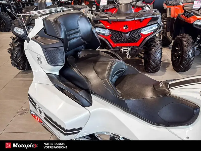 2011 Can-Am SPYDER RT limited SE5 thumbnail 4