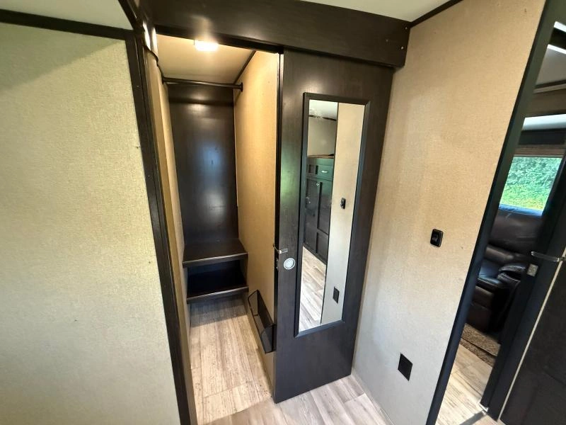 Grand Design Imagine 3150bh 2017 alt