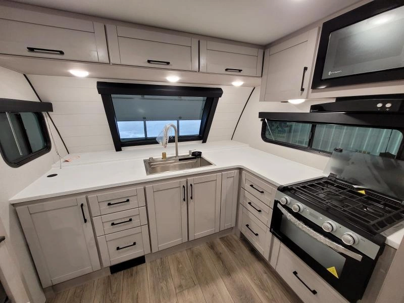 Jayco Jay Feather 26fk 2026 alt