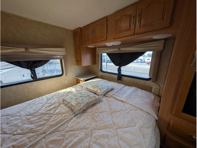 Forest River Georgetown 338ss 2007 alt