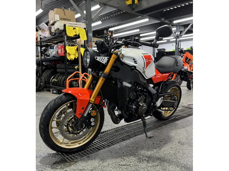 Yamaha XSR 900 2024