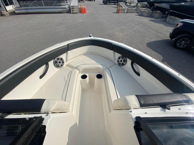 Bayliner 185br 2016 alt