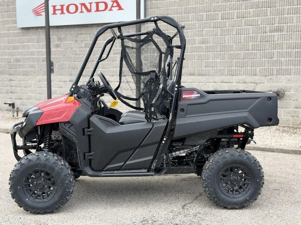 2026 Honda Pioneer 700 Deluxe alt