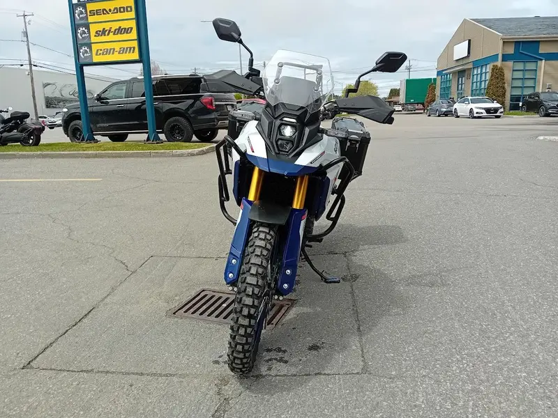 2025 Suzuki DL800 V-STROM ADVENTURE thumbnail 3