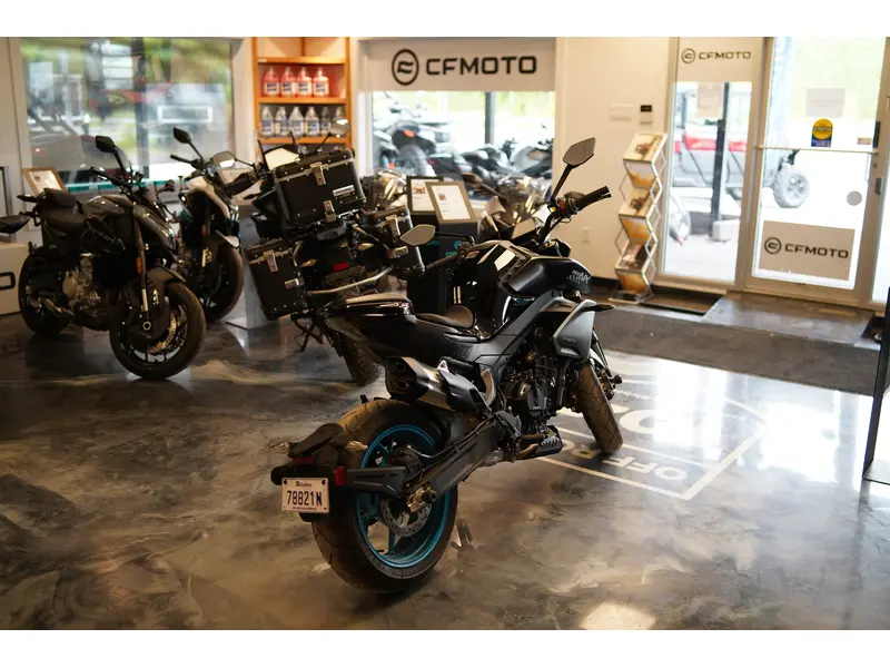 2024 CFMOTO 800NK thumbnail 18