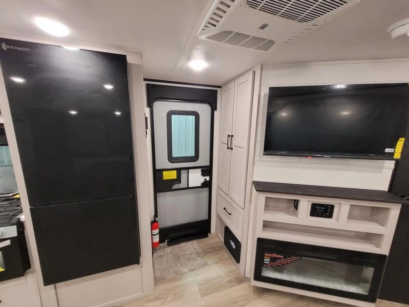 Jayco Jay Feather 26fk 2026 alt