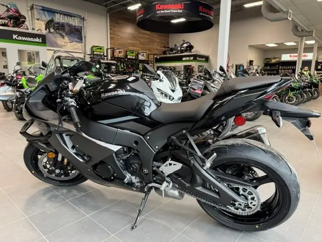 2026 Kawasaki ZX-10R thumbnail 4