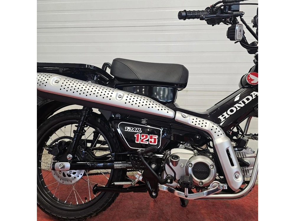2026 Honda Trail 125 Abs alt