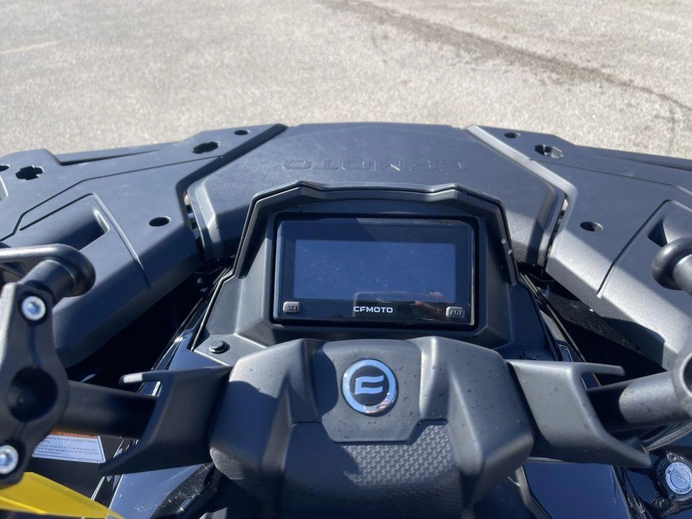 2026 Cfmoto Cforce 600 alt