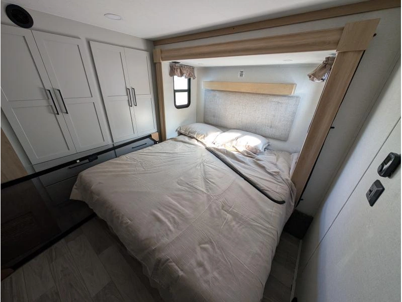 Forest River Sandpiper 422fkl 2026 alt