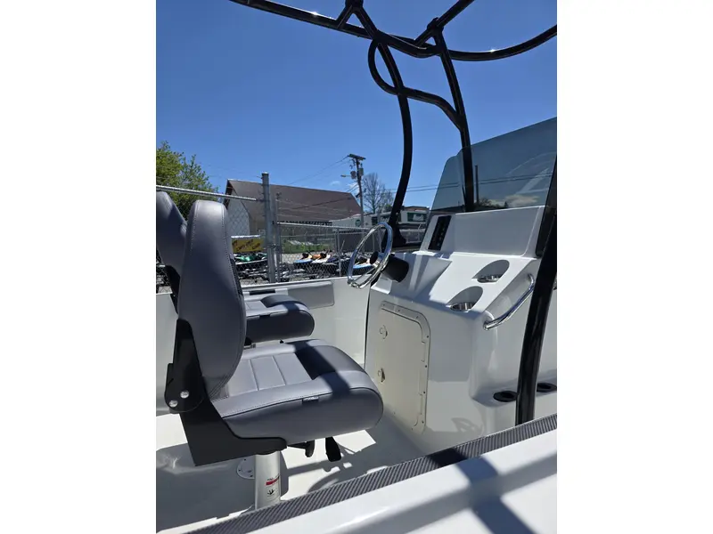 2026 Other 180BW w/ CUSHION PKG + MERCURY 90HP EXLPT + GALVANIZED TRAILER thumbnail 9
