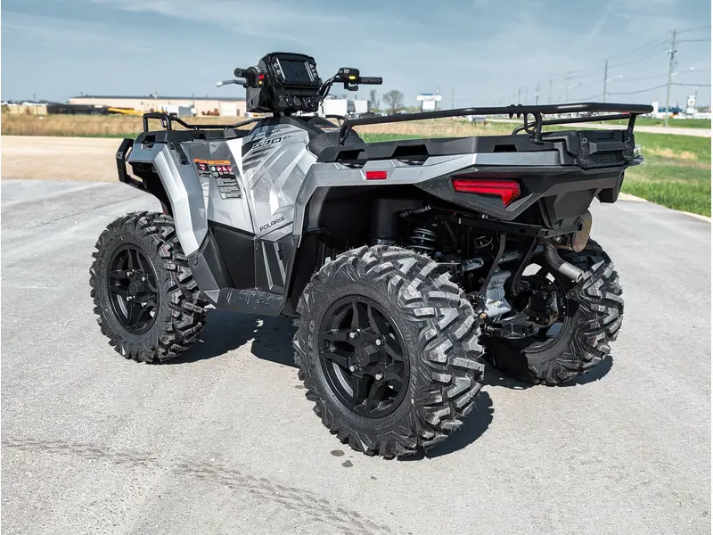 2026 Polaris Sportsman 570 Ultimate // Turbo Silver thumbnail 12