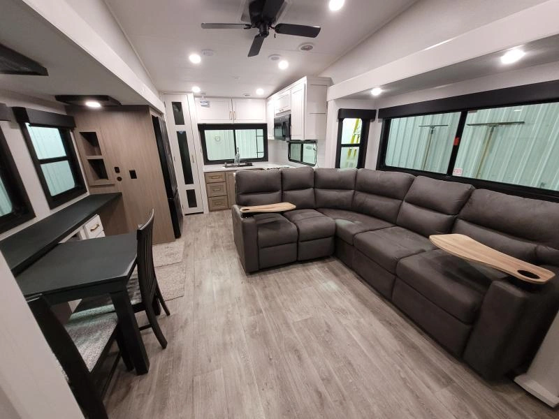 2026 Jayco Eagle 365ukts alt