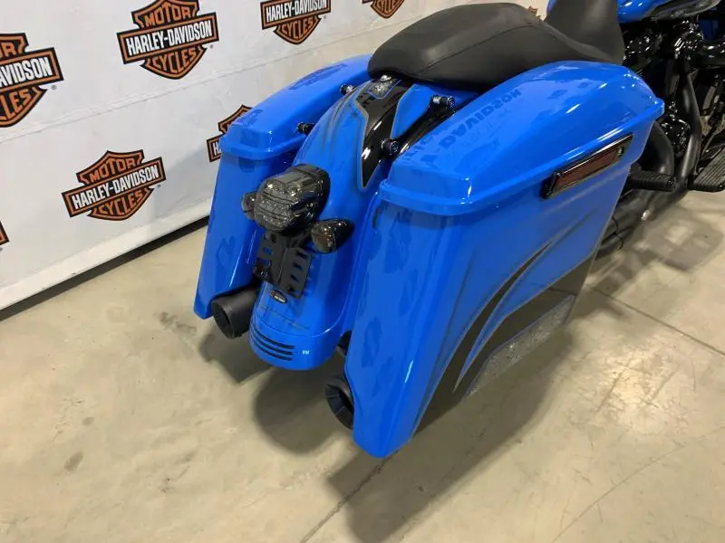 2020 Harley-Davidson FLHX thumbnail 6