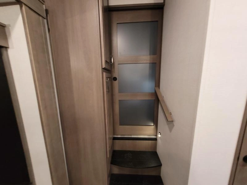 Grand Design Solitude 380fl 2023 alt