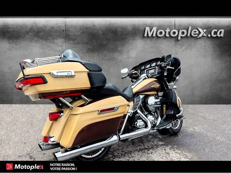 2014 Harley-Davidson ELECTRA GLIDE FLHTCU thumbnail 3