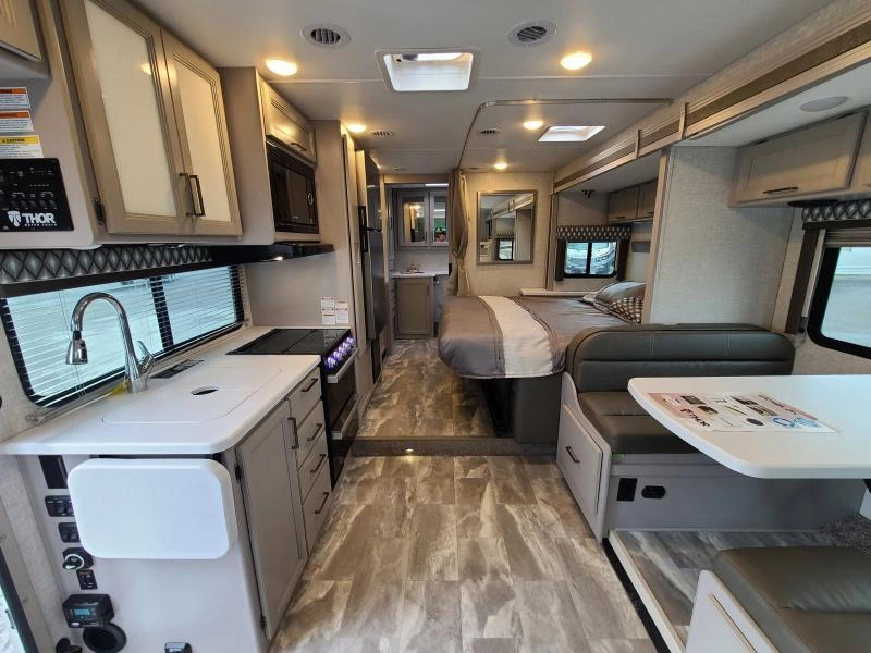 Thor Motor Coach Echelon Lc25 2024 alt