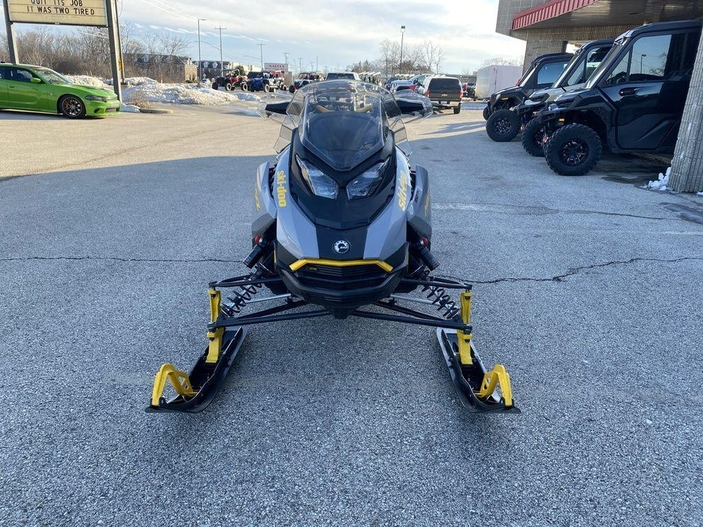 2026 Ski-doo Mxz® Adrenaline® With Blizzard® Package 850 E-tec 137 Ice R. Xt 1.25 alt