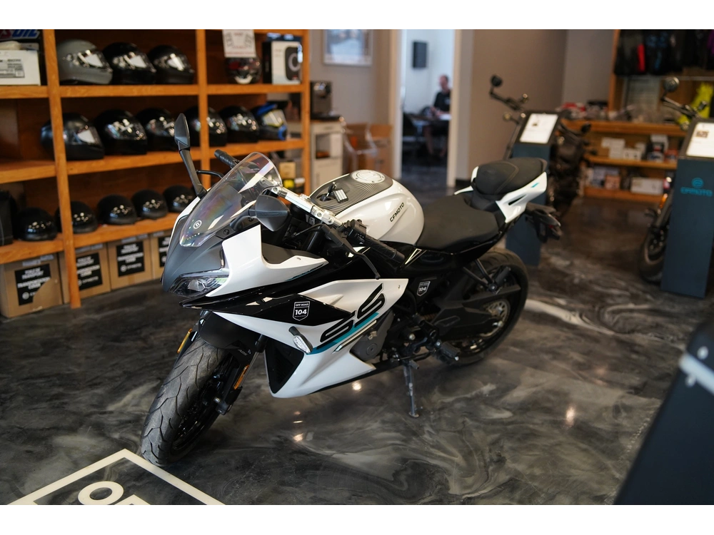 2024 Cfmoto 300 Ss alt