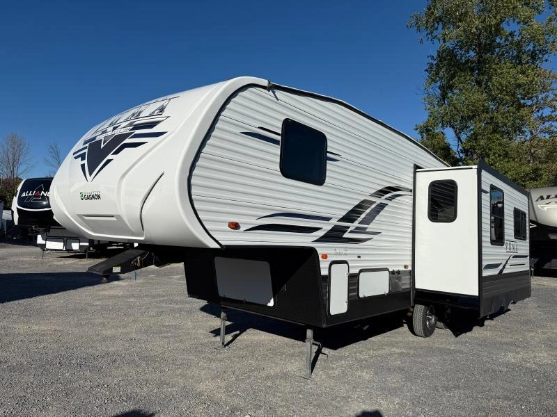 2021 Palomino Puma 257ress alt