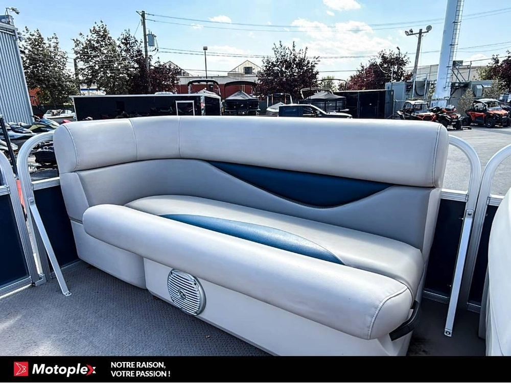 2014 Princecraft Vectra 17 25hp Mercury alt