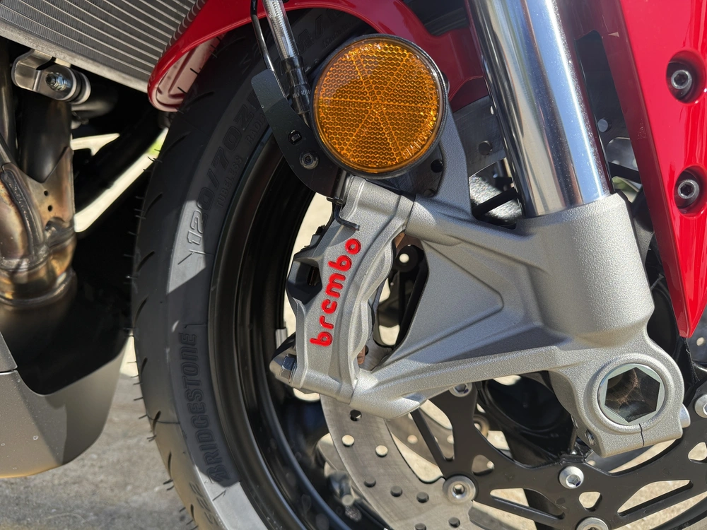Yamaha Yzf-r9 70e Anniversaire 2026 alt