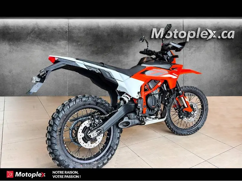 2025 KTM 390 enduro r *147 km* thumbnail 3